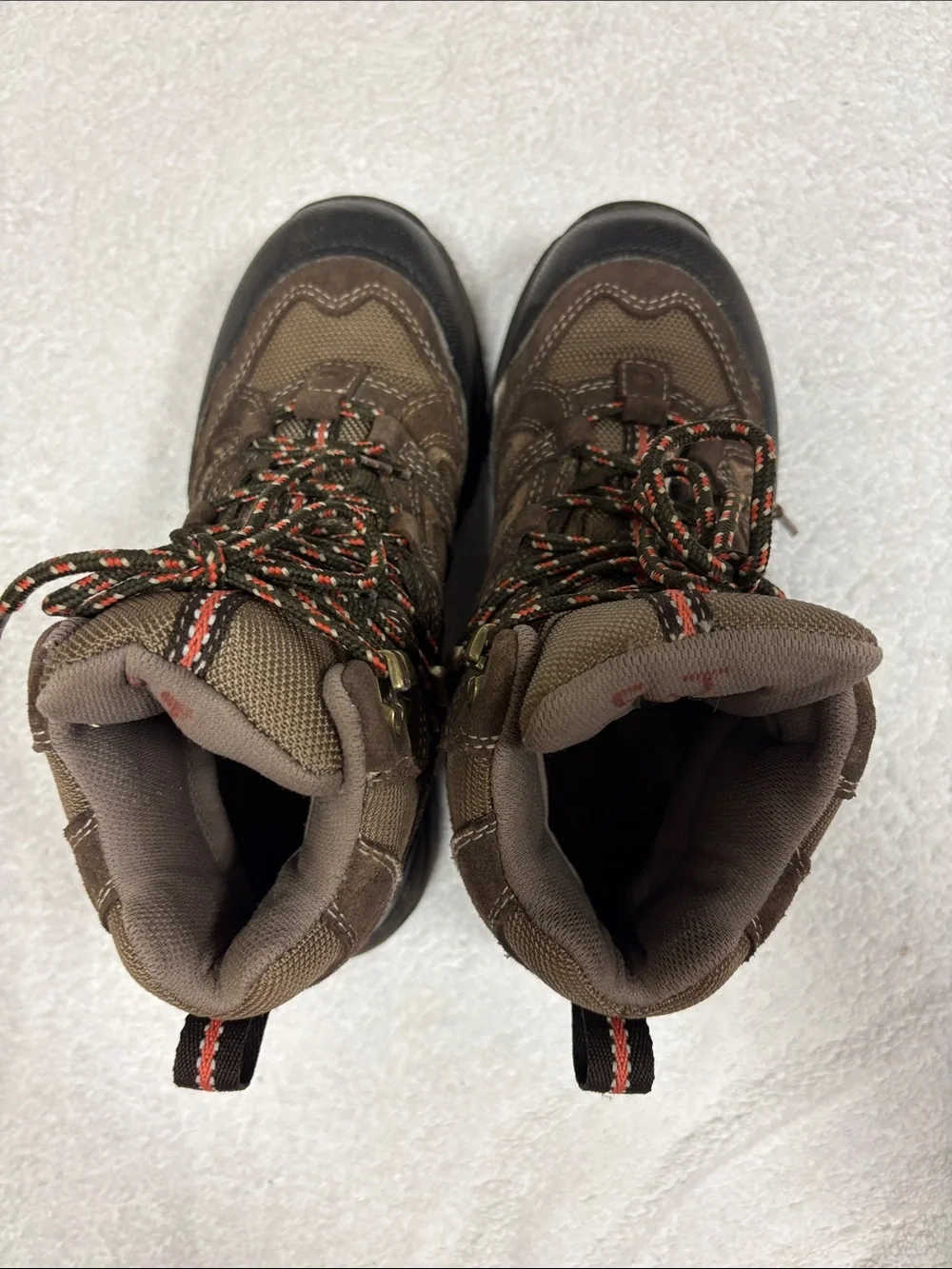 L.L. Bean waterproof tek 2.5  brown Kids Hiking boots size 4